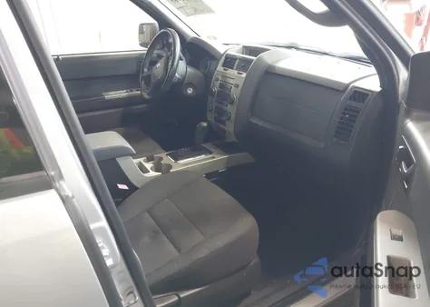 2011 Ford Escape Xlt из США, поврежденный, VIN 1FMCU9DG7BKB09247